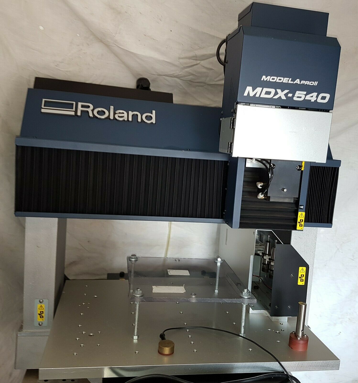 Roland MDX-540A CNC Milling Machine
